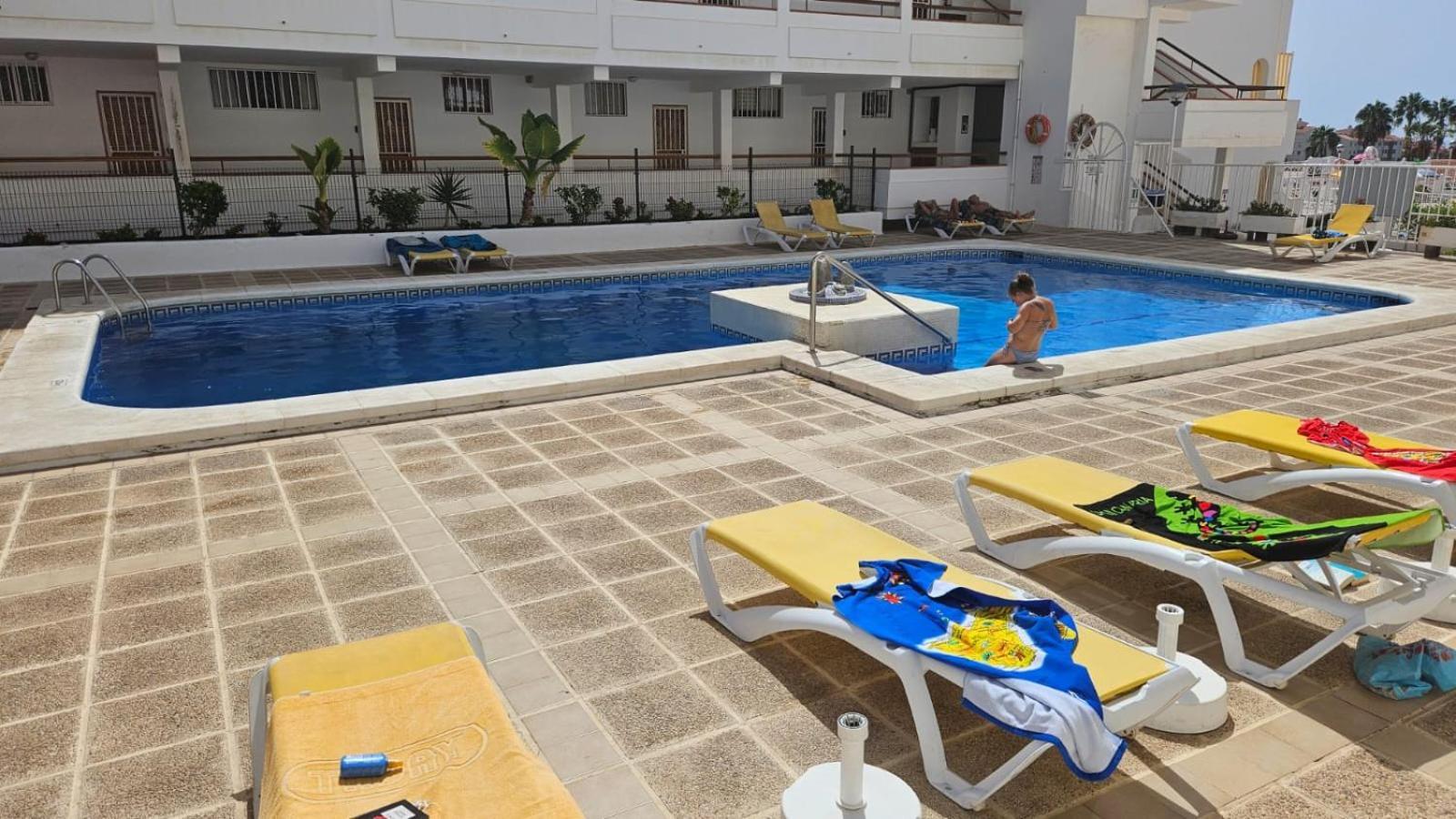 로스크리스티아노스 Parque Margarita, Terraza Vista Piscina 아파트 외부 사진