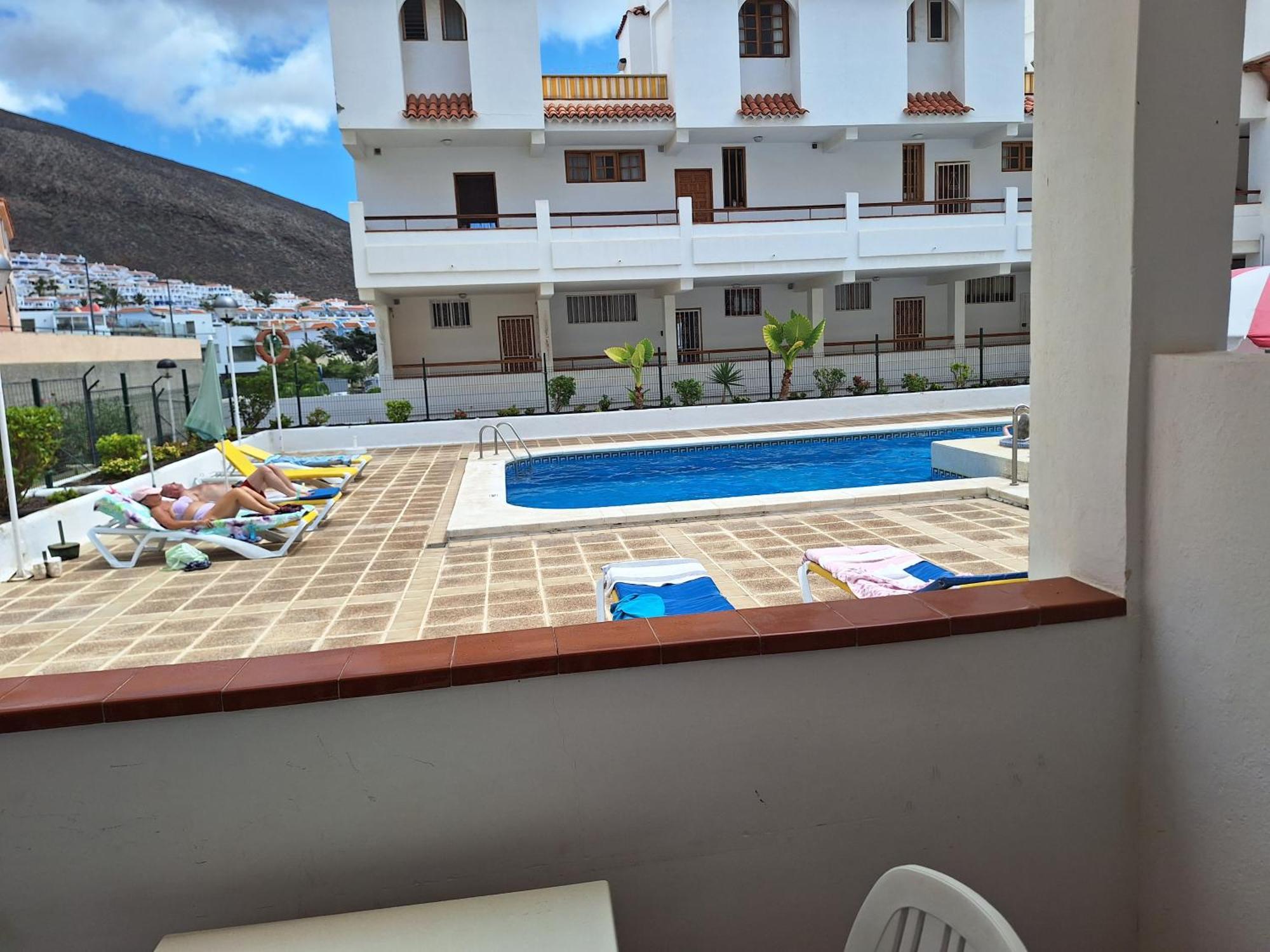 로스크리스티아노스 Parque Margarita, Terraza Vista Piscina 아파트 외부 사진